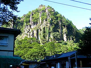  �����̈�ڔ��i